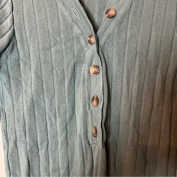 Wishlist Quarter Button Up Long Sleeve Teal Top Medium - Picture 7 of 7